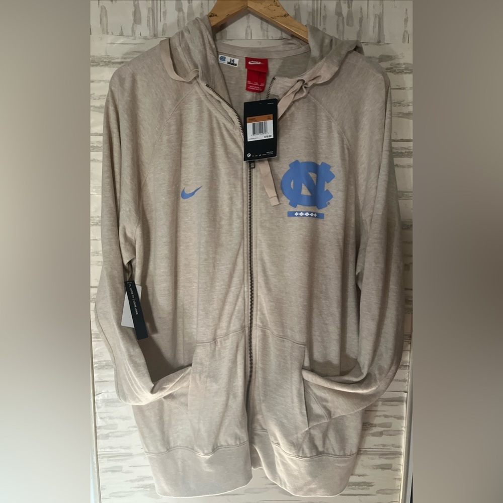 Nike North Carolina Volleyball Women’s Hoodie XXL BEIGE Full Zip Loose Fit NWT